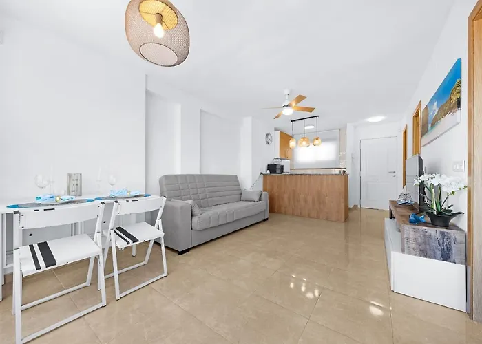 Paseo De La Brisa Nest Apartment *